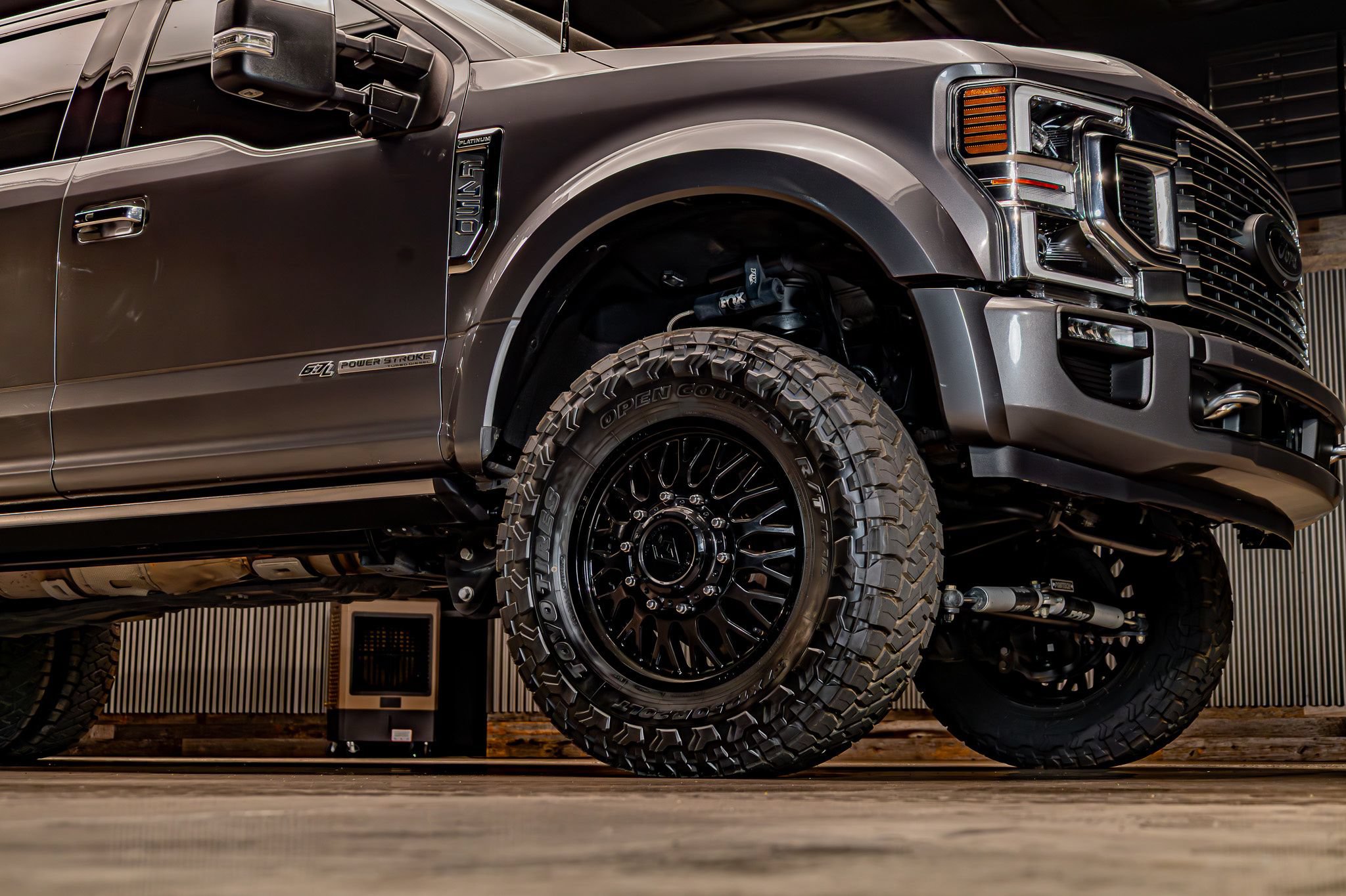 Used 2022 Ford F450 Platinum w/ FX4 Off-Road Package AWD/4WD image 13