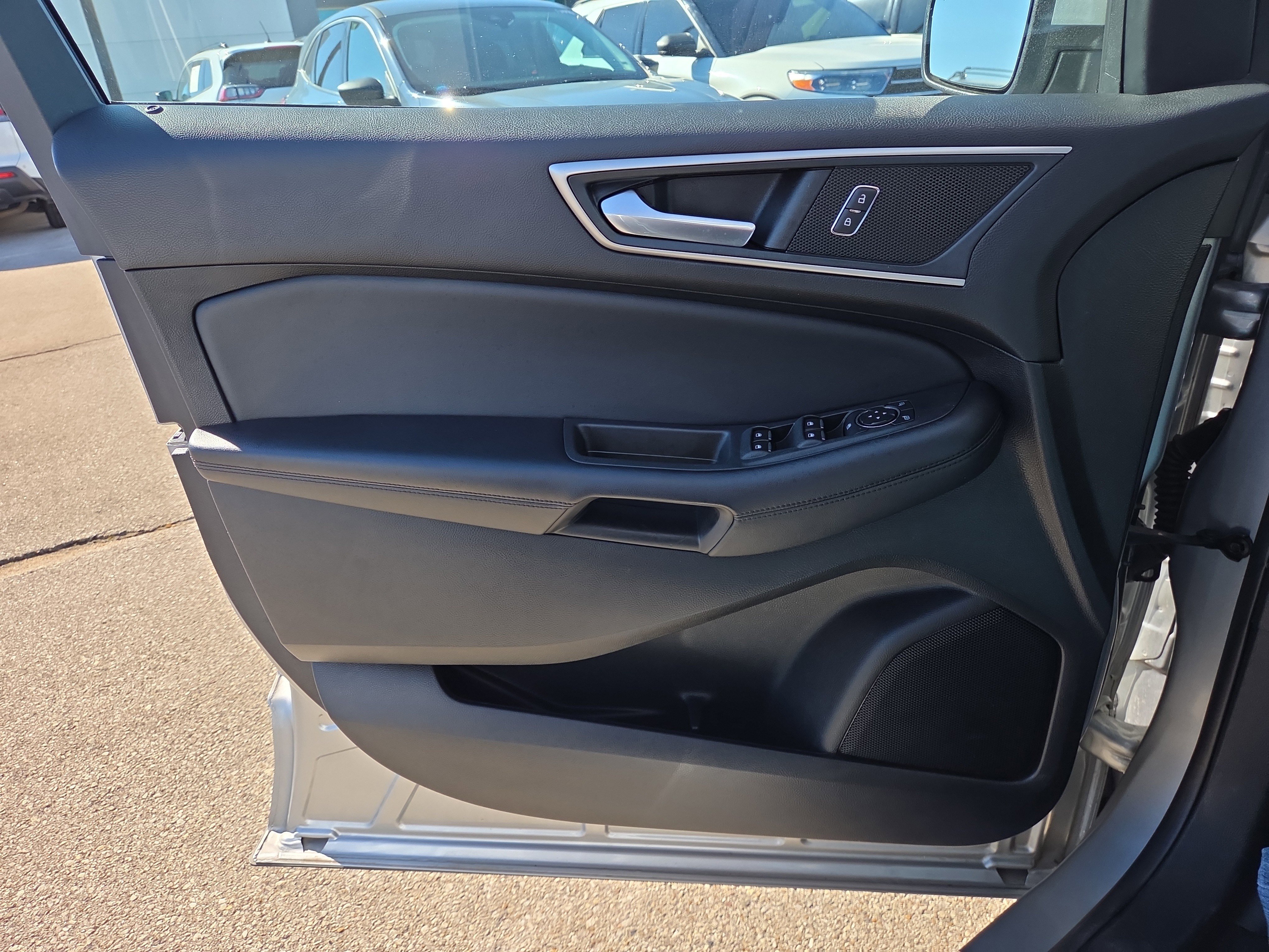 Certified 2023 Ford Edge SEL image 17