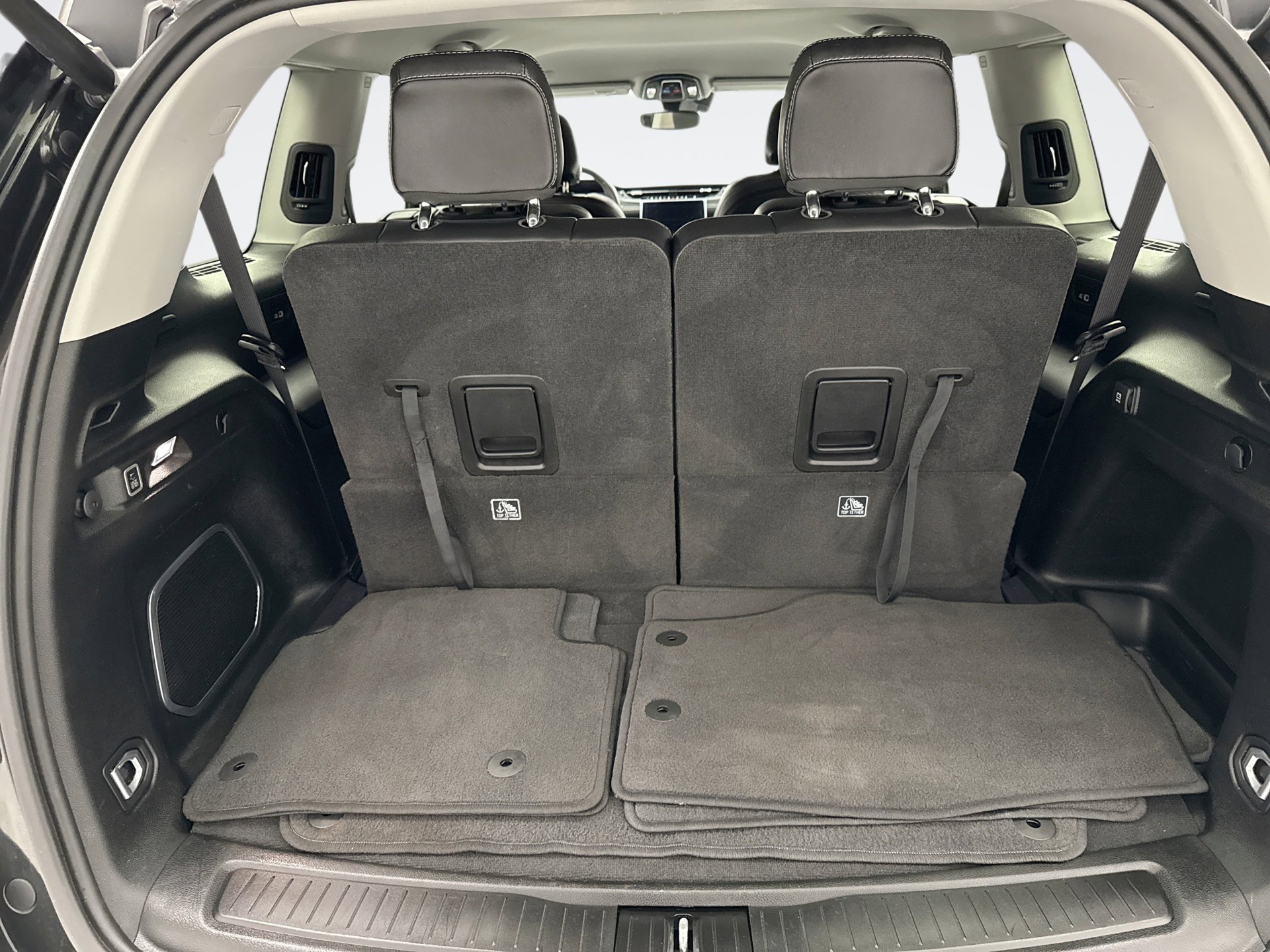 Used 2022 Jeep Grand Cherokee L Limited image 23