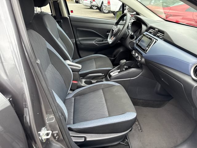 Used 2024 Nissan Versa SV FWD image 9