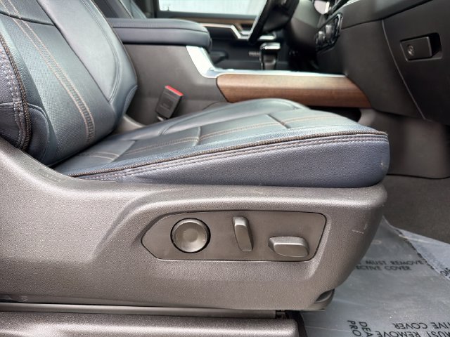 Used 2022 Chevrolet Silverado 1500 High Country w/ Z71 Off-Road Package AWD/4WD image 31