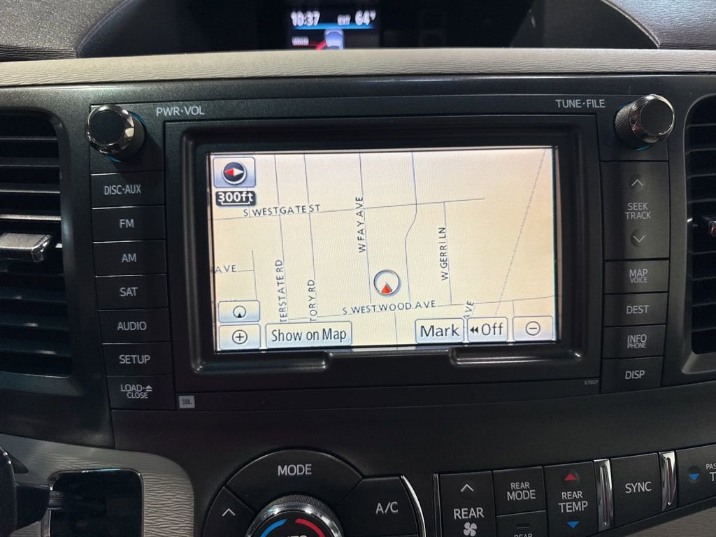 Used 2012 Toyota Sienna XLE w/ Premium Pkg AWD/4WD image 17