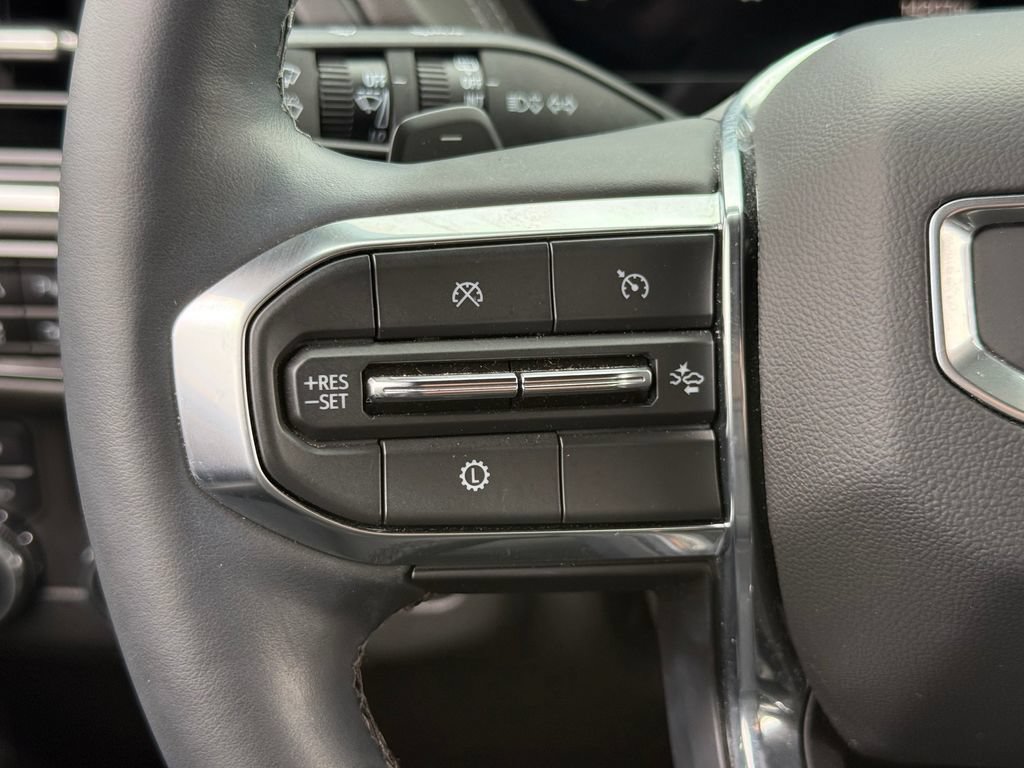Used 2025 GMC Yukon Denali w/ Sun & Power Step Package AWD/4WD image 42