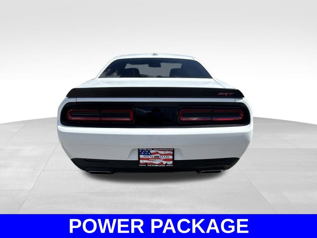 Used 2015 Dodge Challenger SRT image 5