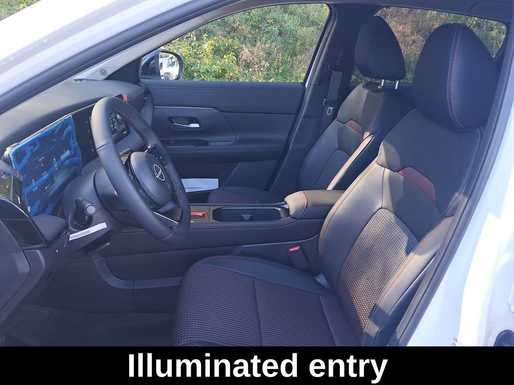 New 2026 Nissan Kicks SR w/ Cold Weather Package image 10