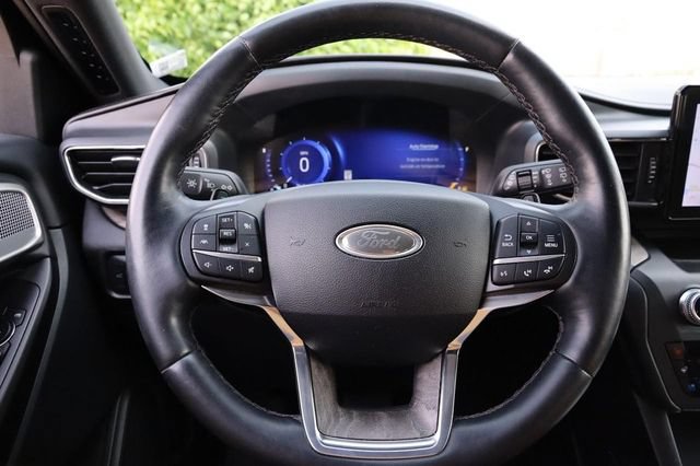 Used 2020 Ford Explorer Platinum AWD/4WD image 13