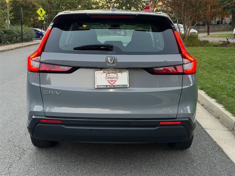 Used 2024 Honda CR-V LX image 10