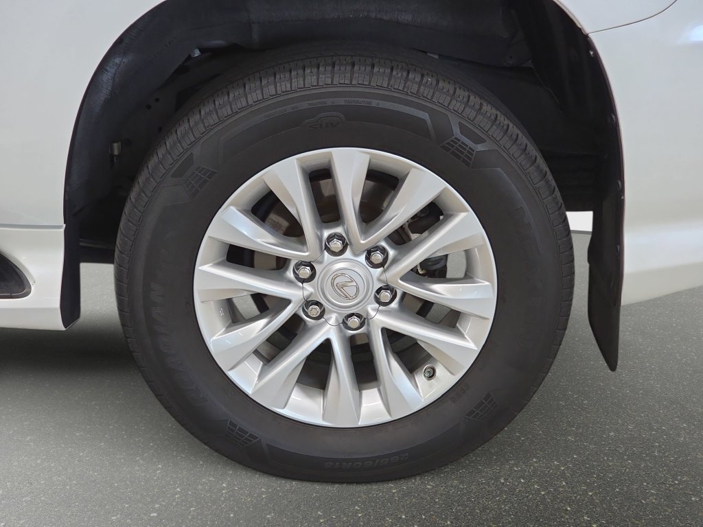 Used 2021 Lexus GX 460 Premium w/ Premium Package AWD/4WD image 31