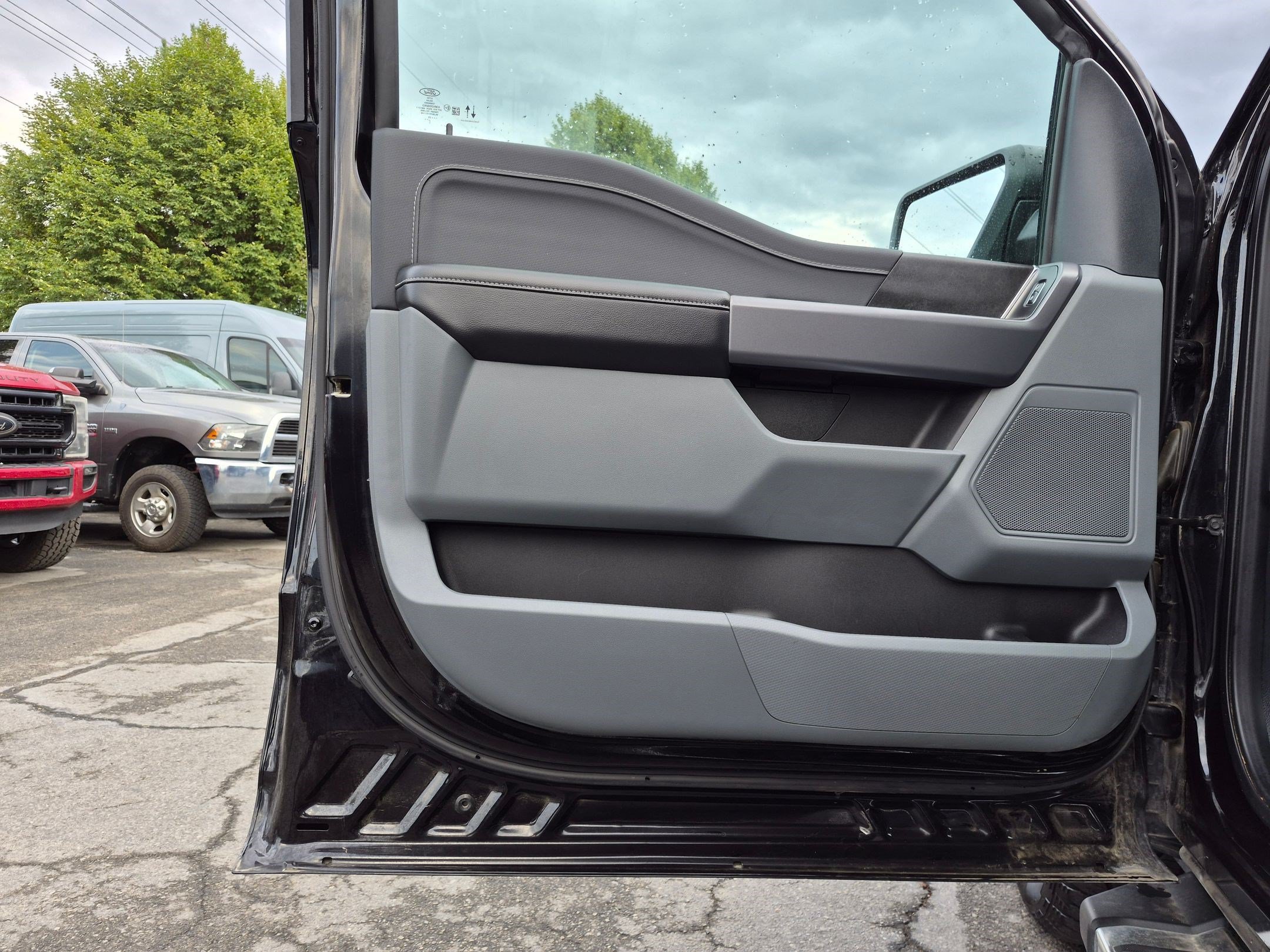 Used 2025 Ford F150 XLT w/ Equipment Group 301A Standard AWD/4WD image 15