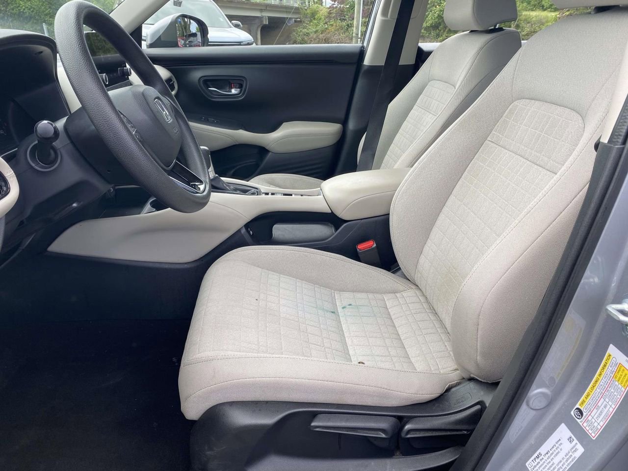 Used 2023 Honda HR-V LX image 12