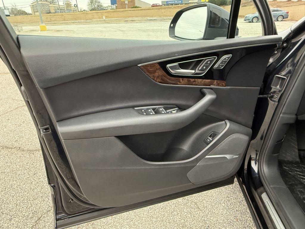 Used 2018 Audi Q7 3.0T Prestige w/ Prestige Package image 20