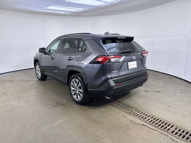 Used 2022 Toyota RAV4 XLE Premium AWD/4WD image 33
