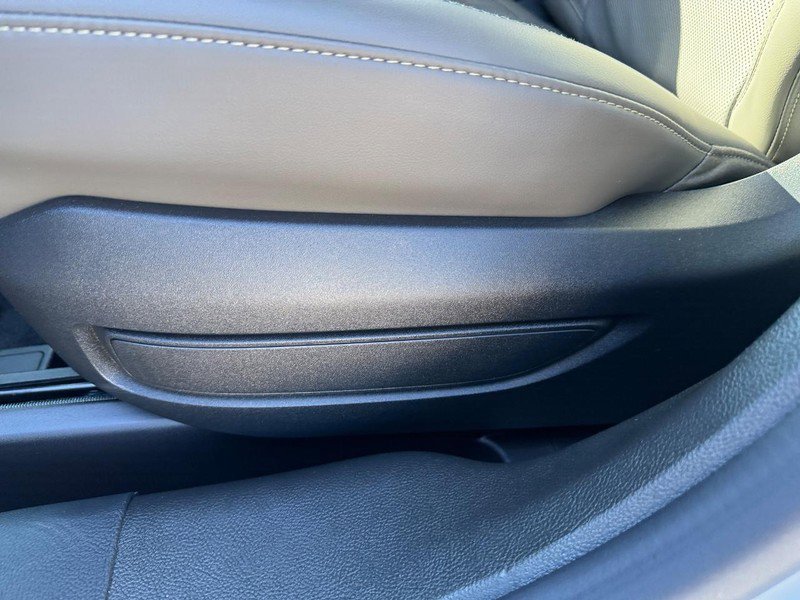 New 2025 Lincoln Corsair Grand Touring w/ Equipment Group 301A image 17