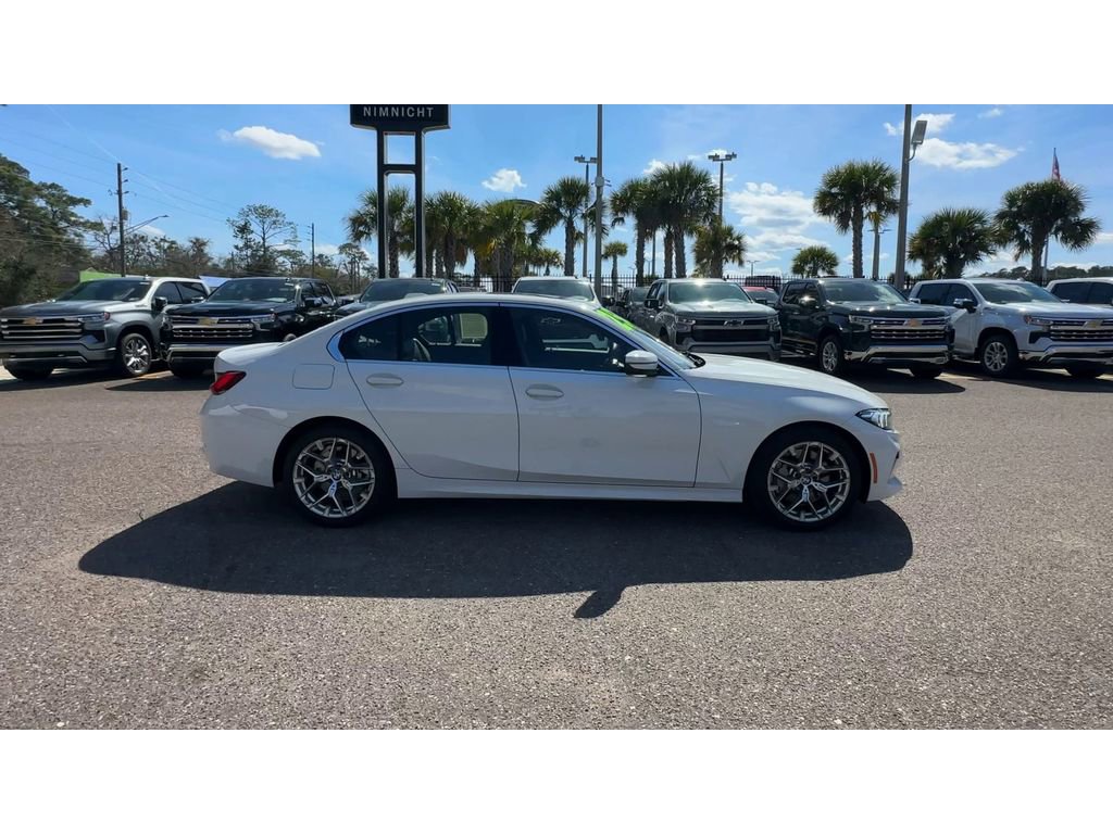 Used 2025 BMW 330i Sedan image 9