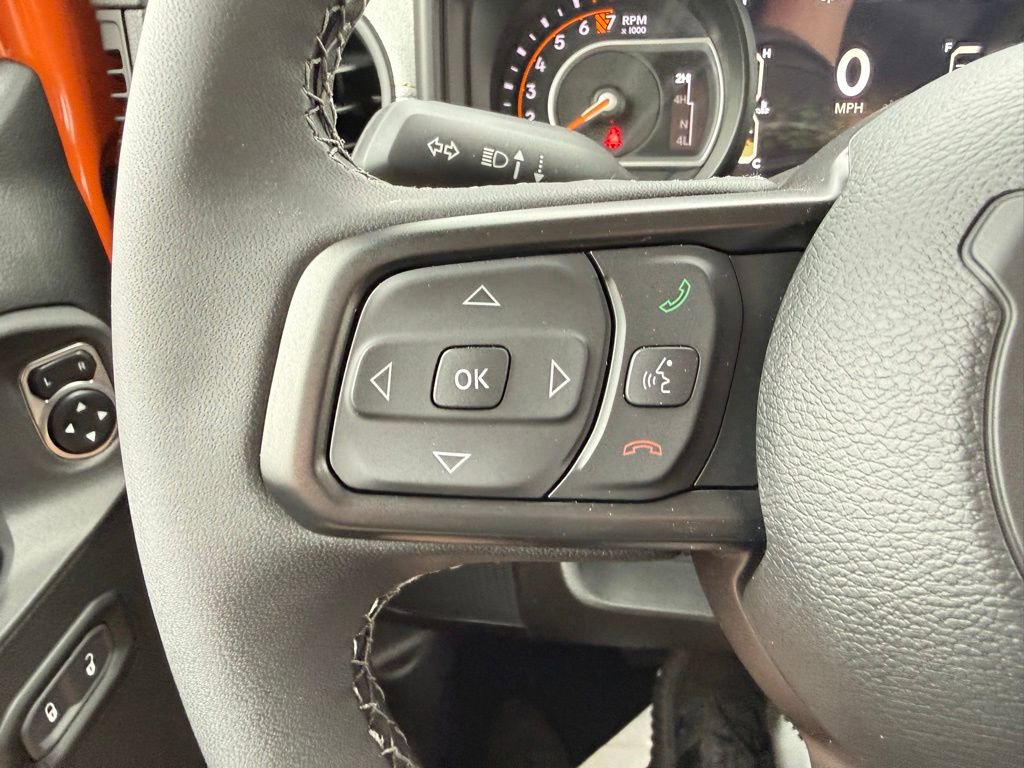 New 2025 Jeep Gladiator Sport AWD/4WD image 24