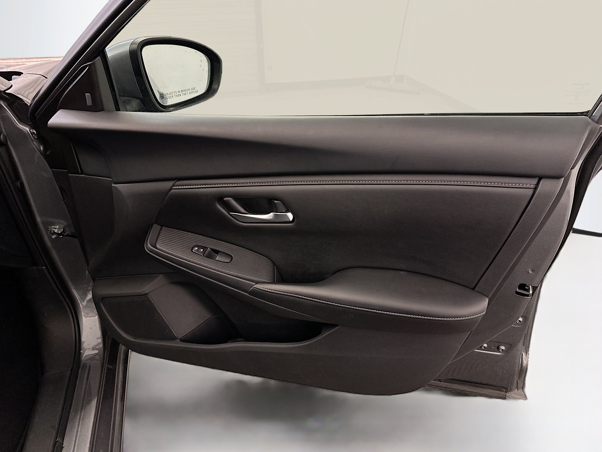 Used 2024 Nissan Sentra SV image 32