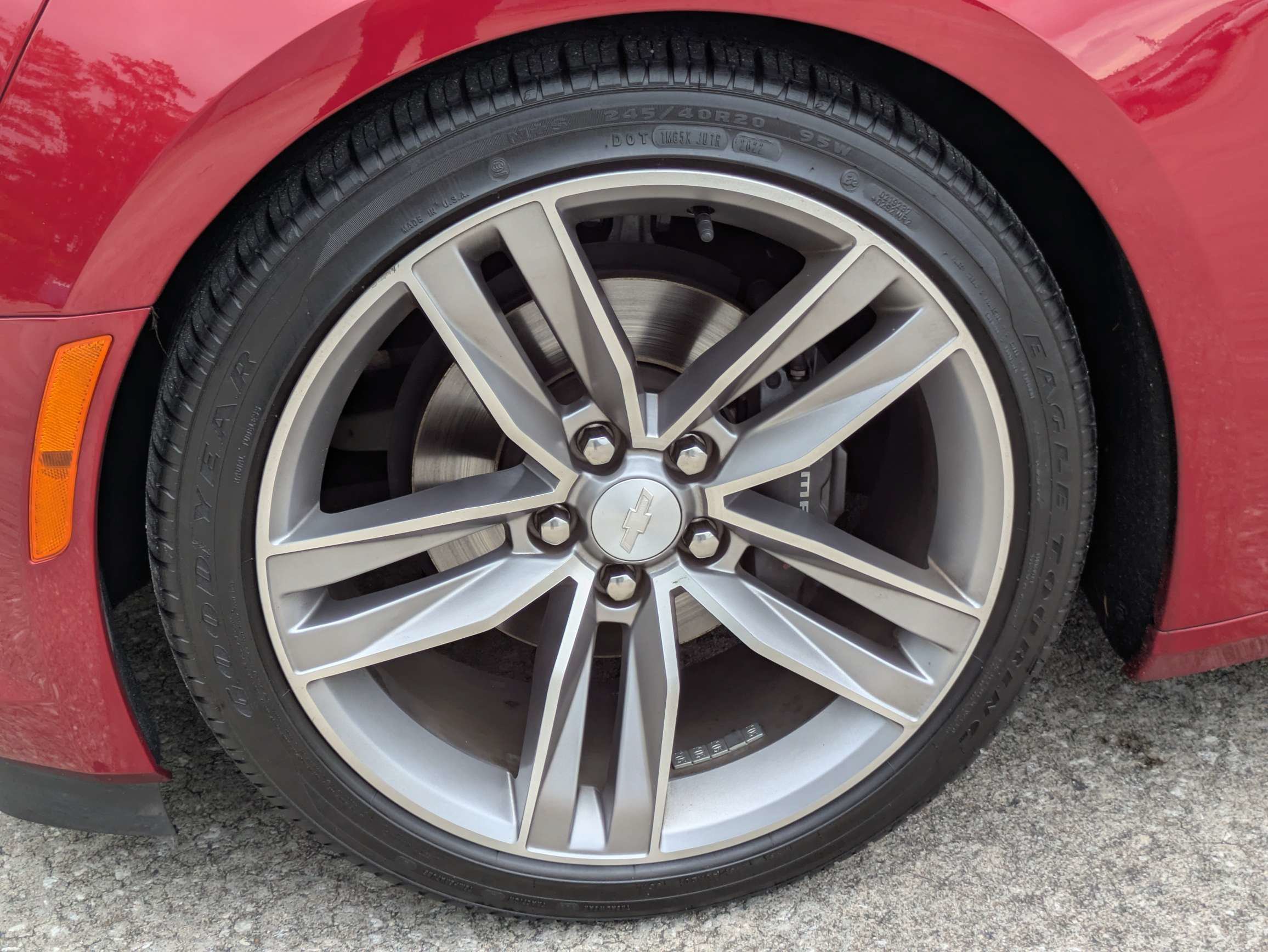 Used 2018 Chevrolet Camaro LT RWD image 29