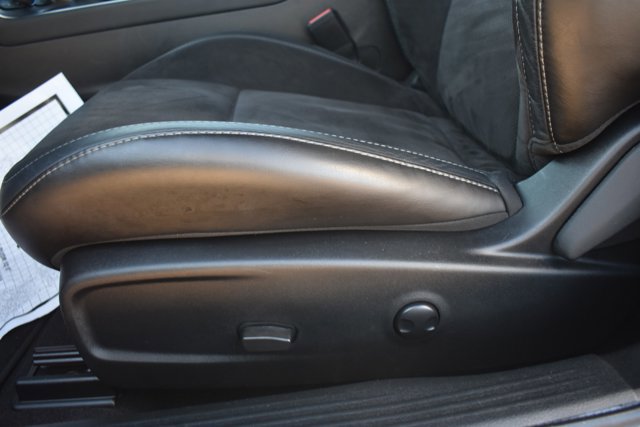 Used 2022 Dodge Challenger R/T w/ Plus Package image 13