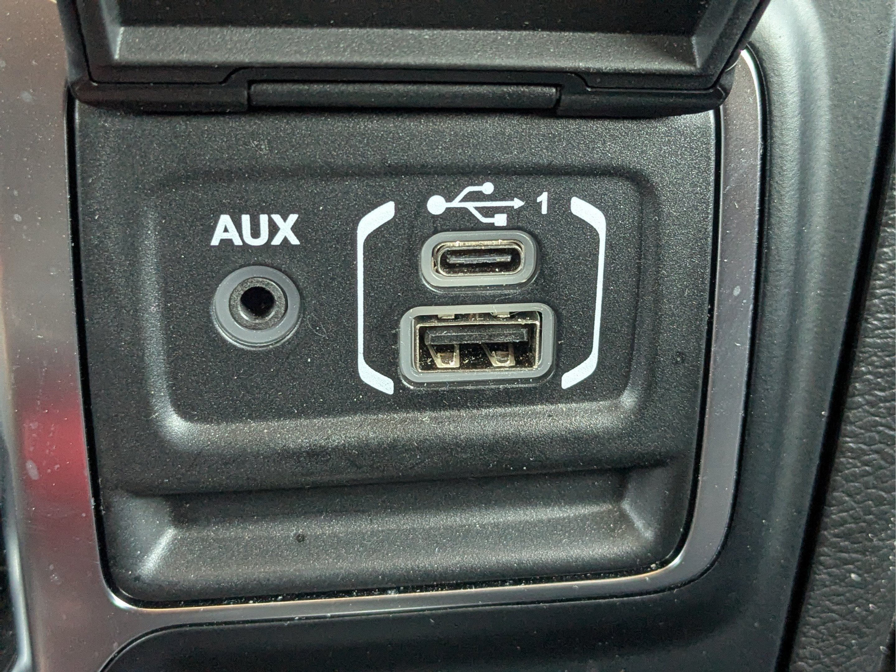 Used 2023 Jeep Gladiator Rubicon w/ LED Lighting Group AWD/4WD image 22