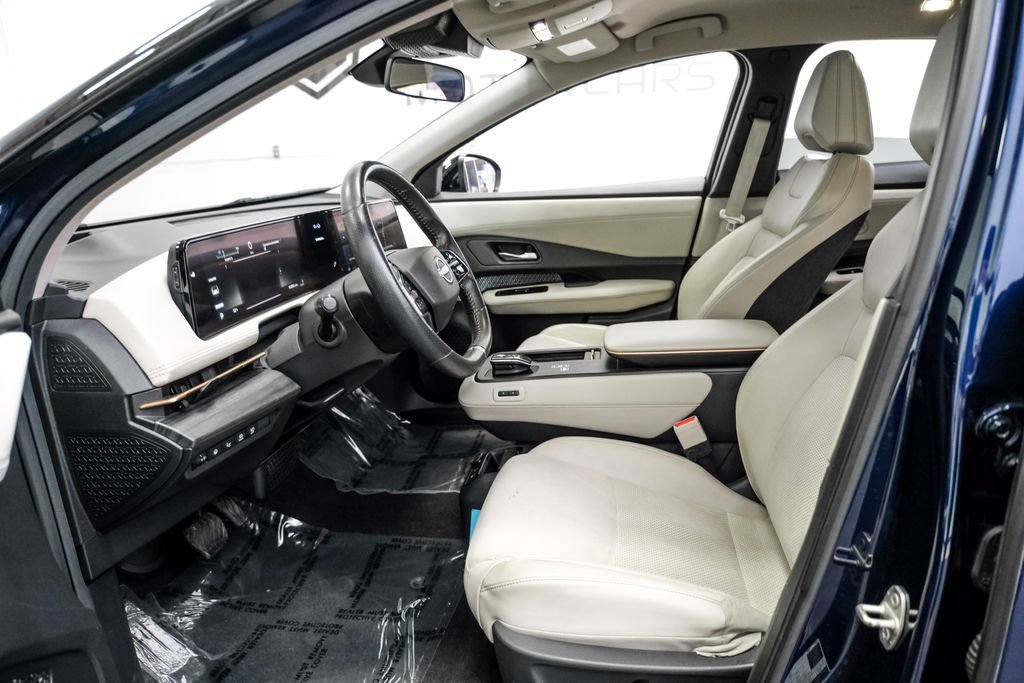 Used 2023 Nissan Ariya FWD image 4