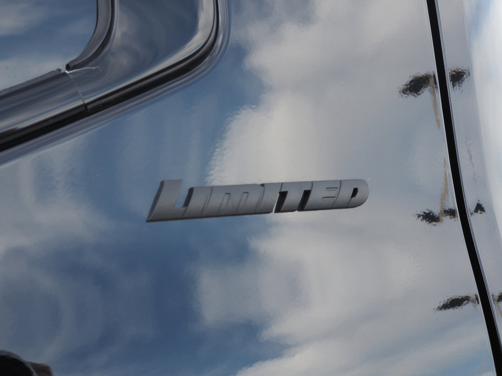 Used 2025 Toyota Tundra Limited w/ TRD Off-Road Package image 16