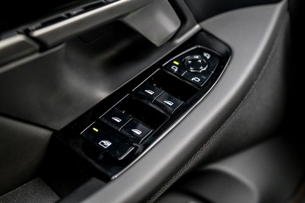 New 2026 BMW 530i xDrive w/ M Sport Package image 20