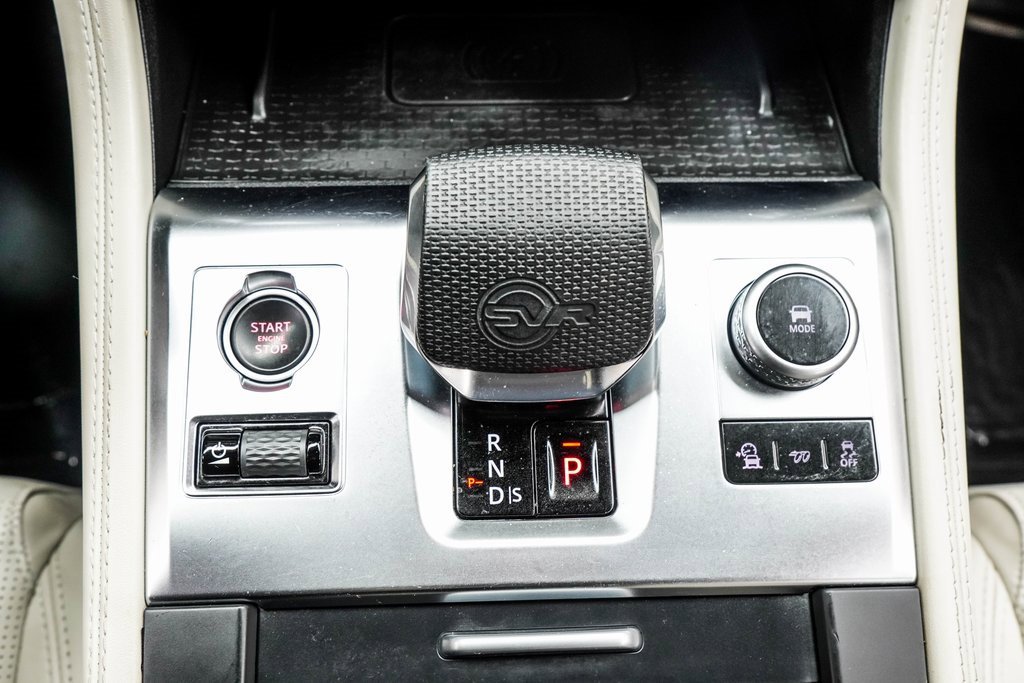 Used 2021 Jaguar F-PACE SVR image 20