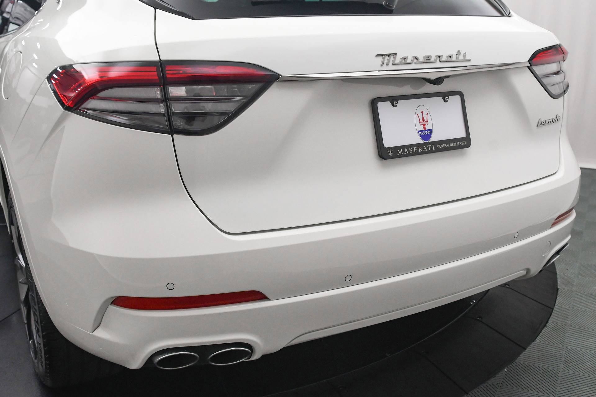 New 2024 Maserati Levante GT Ultima image 21