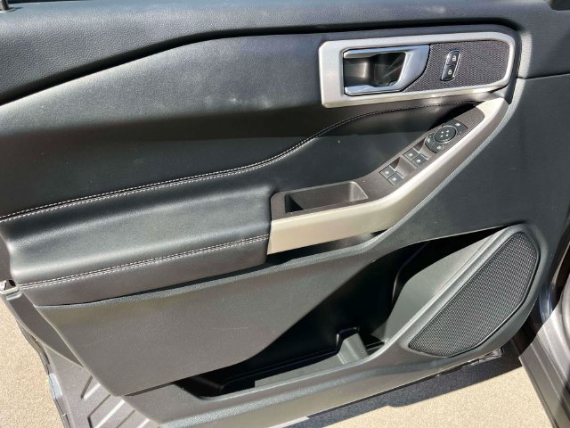 Used 2023 Ford Explorer XLT RWD image 27