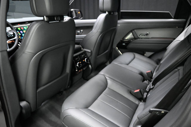 Used 2025 Land Rover Range Rover Sport SE AWD/4WD image 48