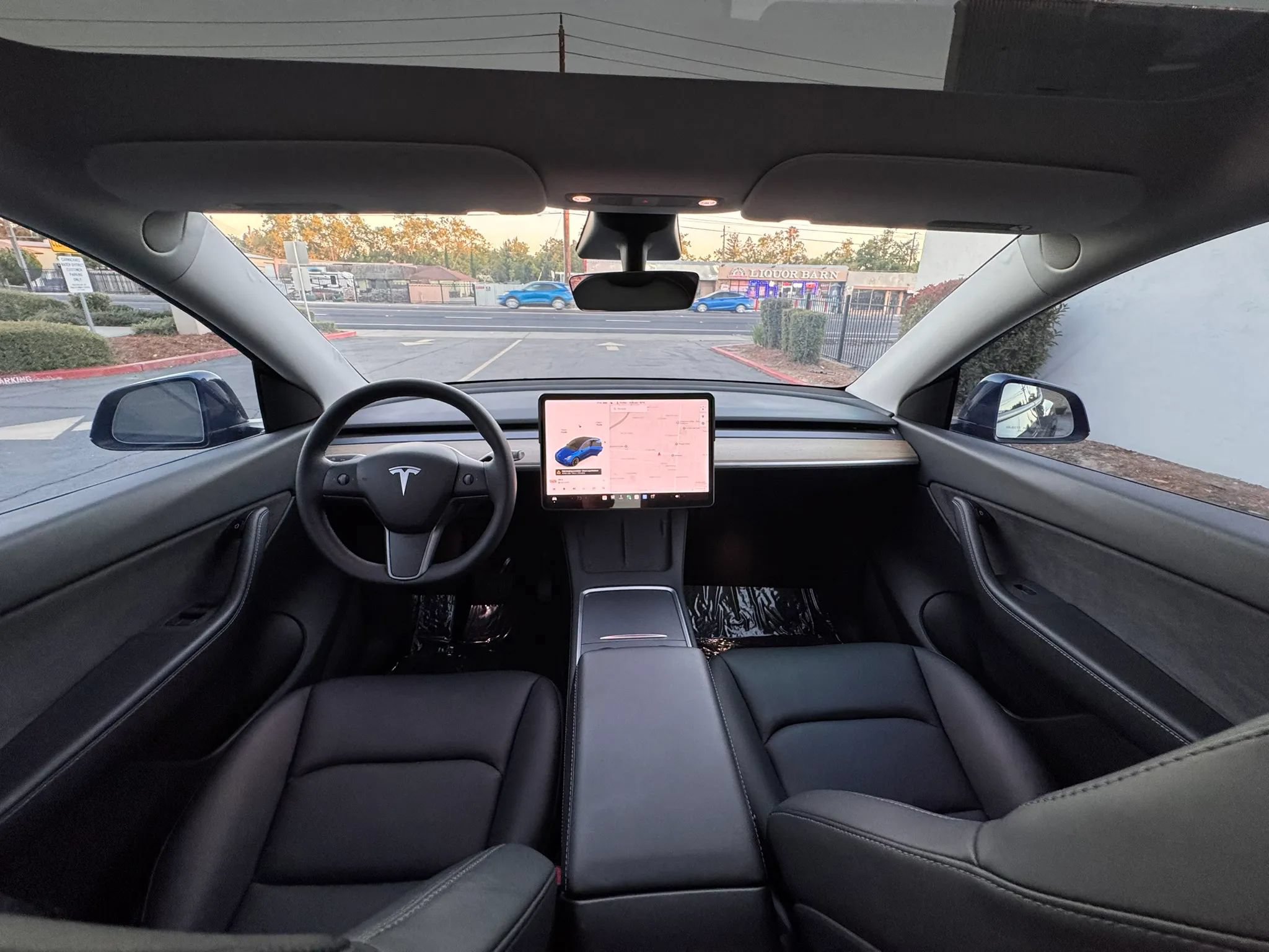 Used 2021 Tesla Model Y Long Range AWD/4WD image 18