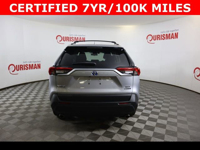 Used 2022 Toyota RAV4 XLE Premium image 14