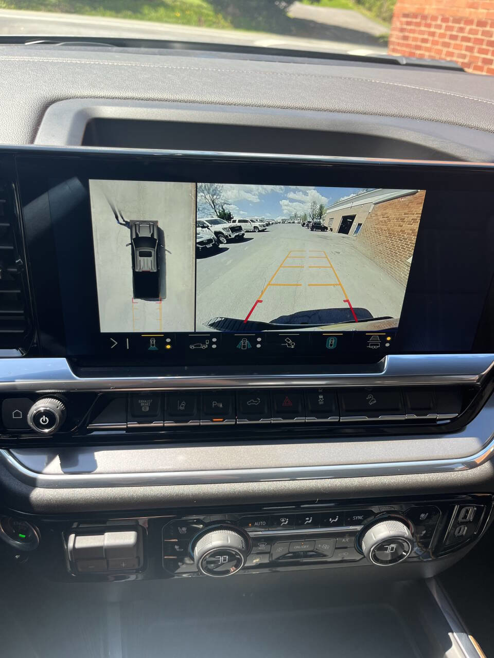 Used 2024 Chevrolet Silverado 2500 High Country w/ High Country Premium Package image 26