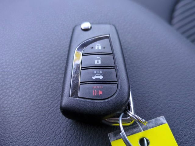 Used 2024 Toyota Camry SE image 25