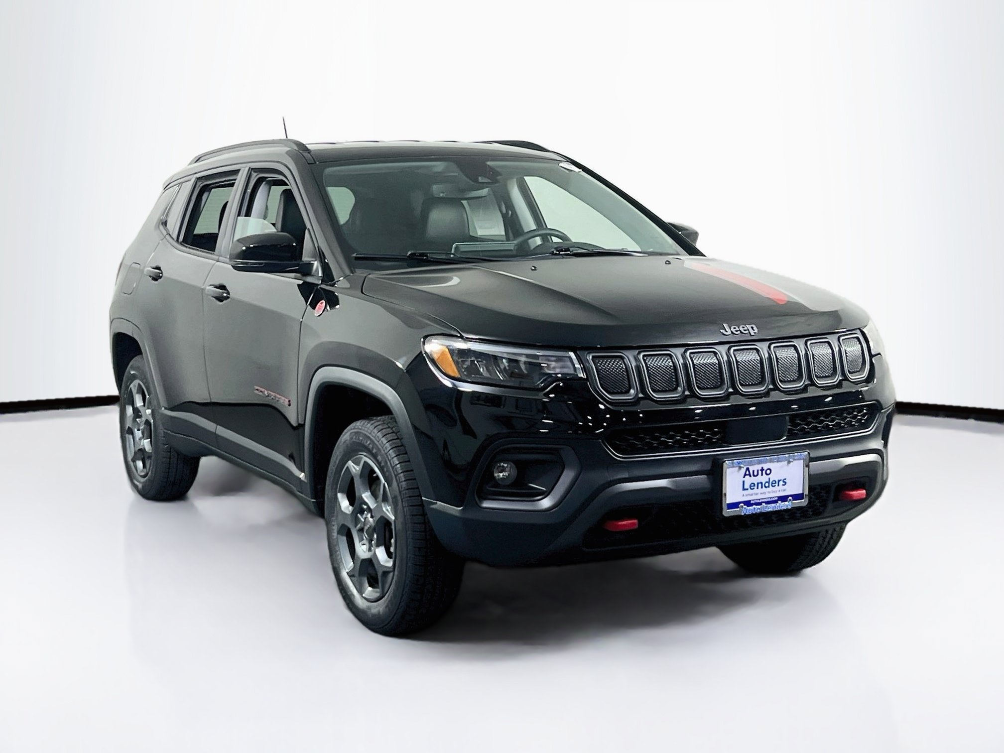 Used 2022 Jeep Compass Trailhawk w/ Trailhawk Convenience Group AWD/4WD image 3