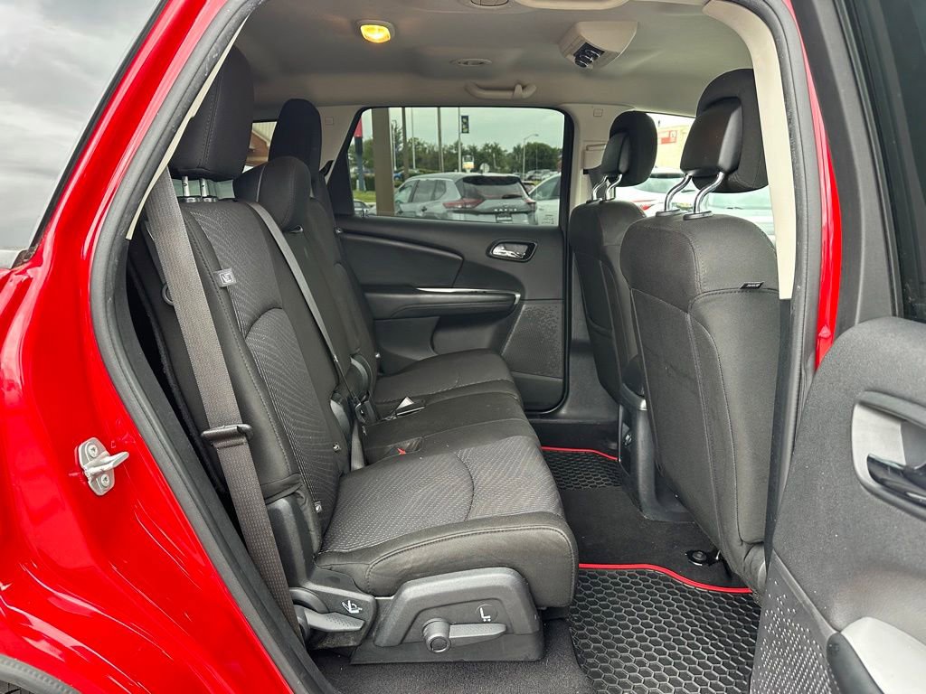 Used 2019 Dodge Journey SE w/ Blacktop Package FWD image 18