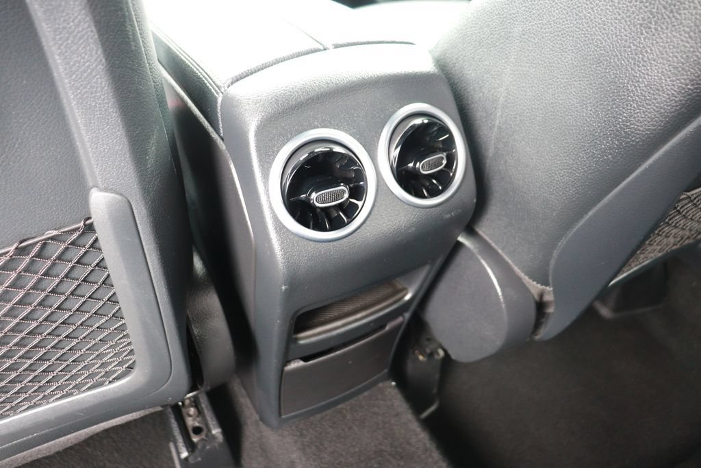 Used 2025 Mercedes-Benz GLA 250 image 29