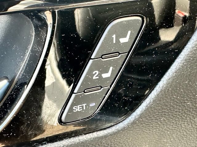 Used 2023 Honda CR-V EX-L image 10
