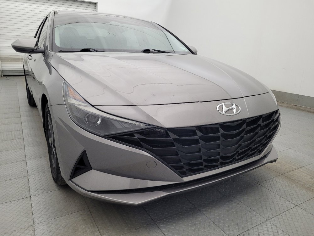 Used 2022 Hyundai Elantra SEL FWD image 13