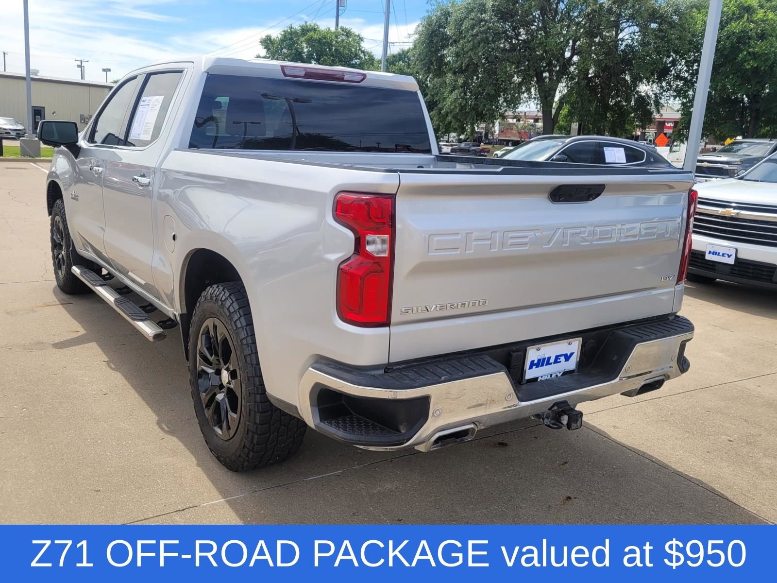 Used 2022 Chevrolet Silverado 1500 LTZ w/ Z71 Off-Road Package AWD/4WD video 3