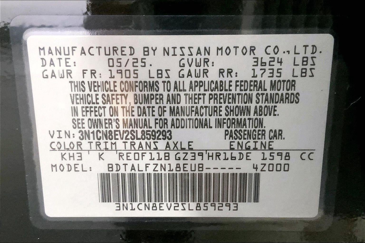 Used 2025 Nissan Versa SV FWD image 30