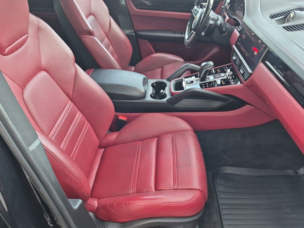 Used 2022 Porsche Cayenne S AWD/4WD image 23