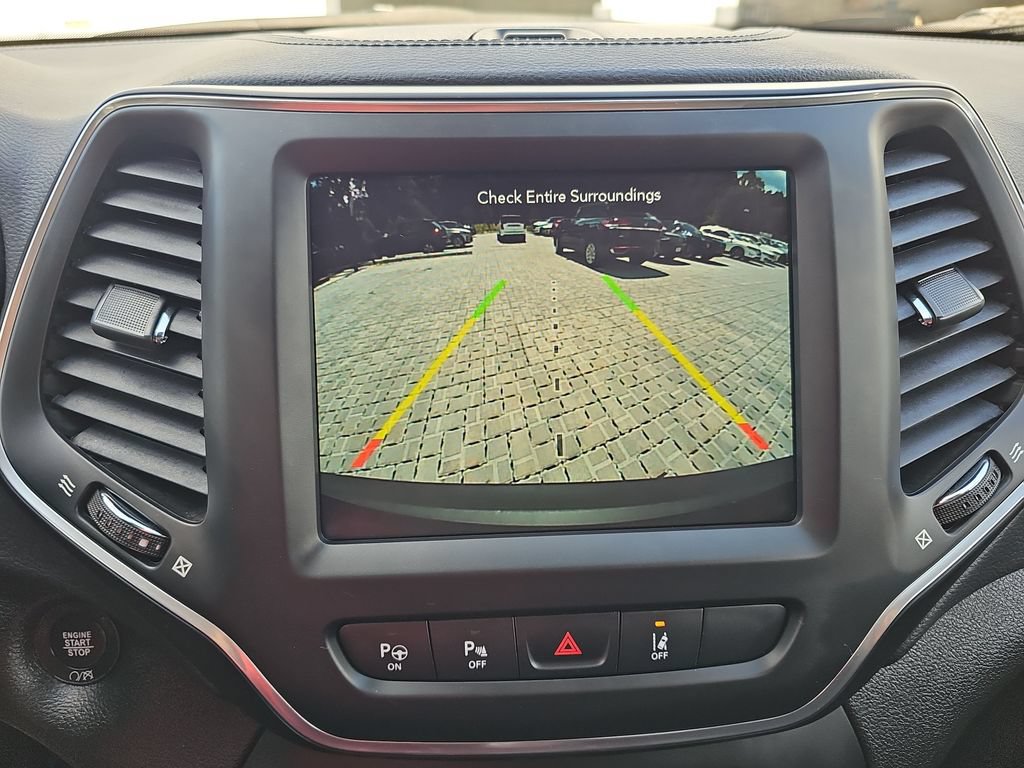 Used 2023 Jeep Cherokee Altitude Lux w/ Lux Elite Package AWD/4WD image 16
