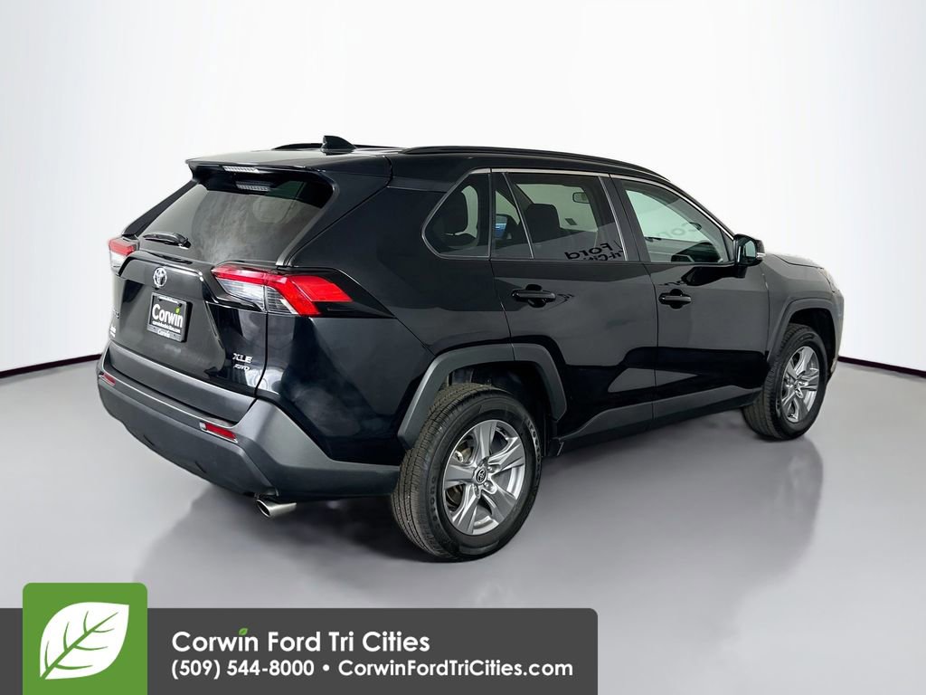 Used 2023 Toyota RAV4 XLE image 16