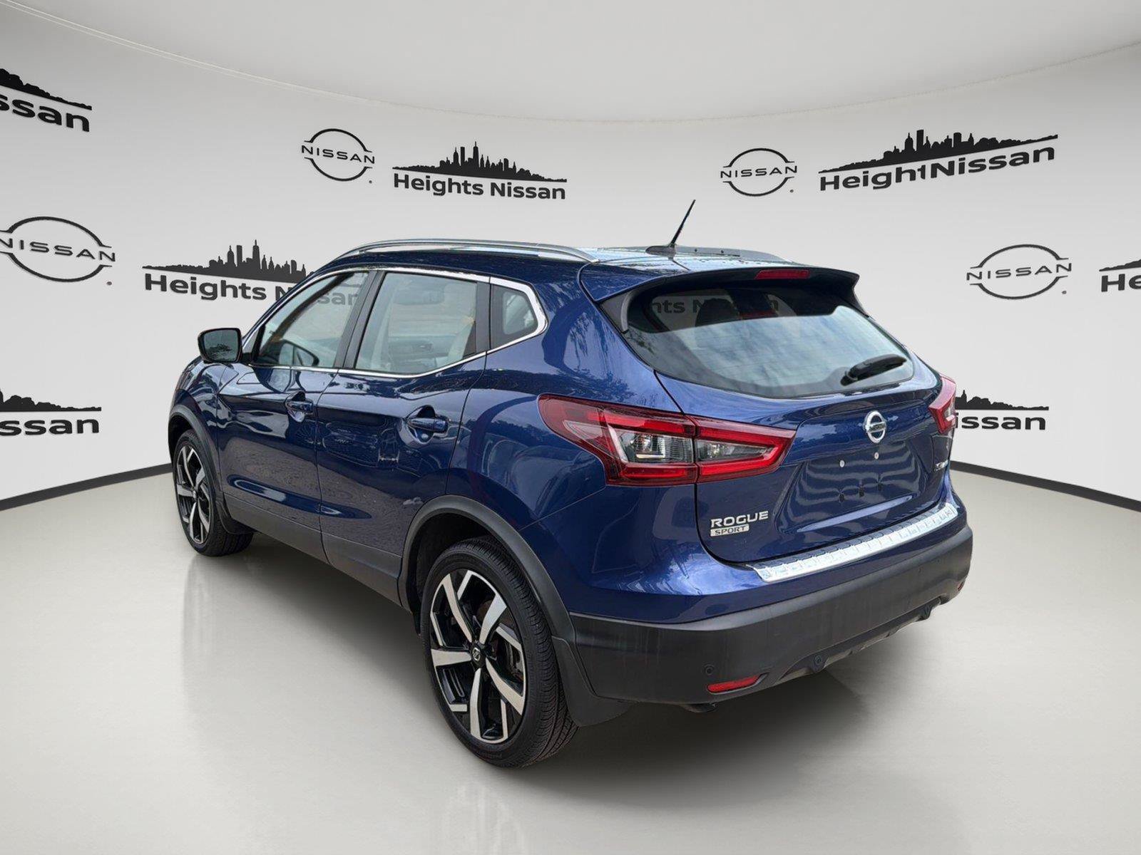 Used 2020 Nissan Rogue Sport SL w/ Premium Package AWD/4WD image 3