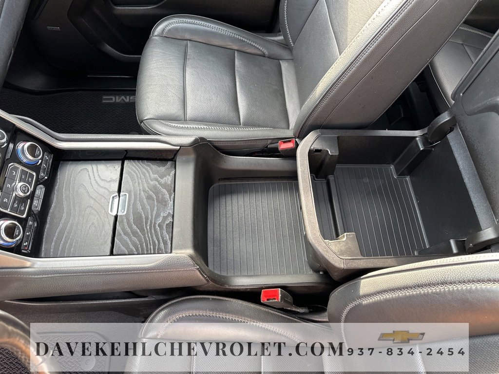 Used 2021 GMC Yukon XL Denali w/ Denali Premium Package image 19