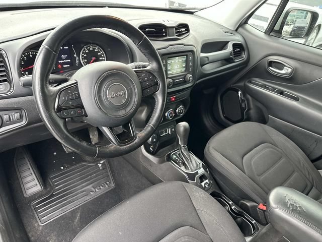 Used 2017 Jeep Renegade Altitude AWD/4WD image 19