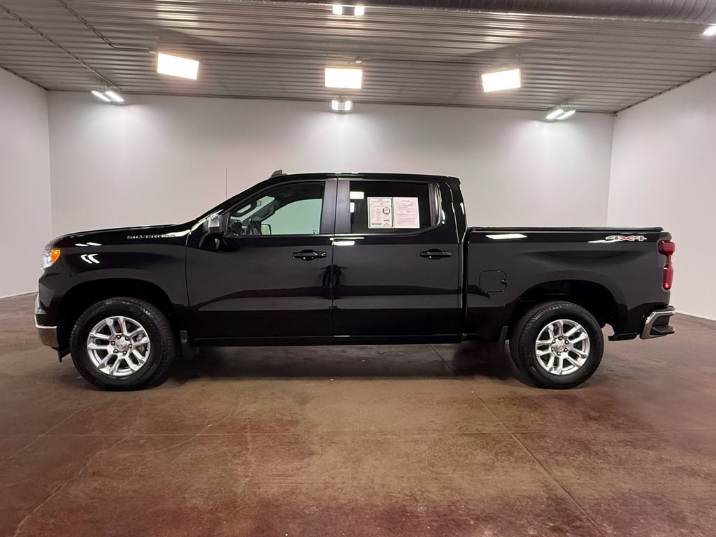 Used 2023 Chevrolet Silverado 1500 LT image 29