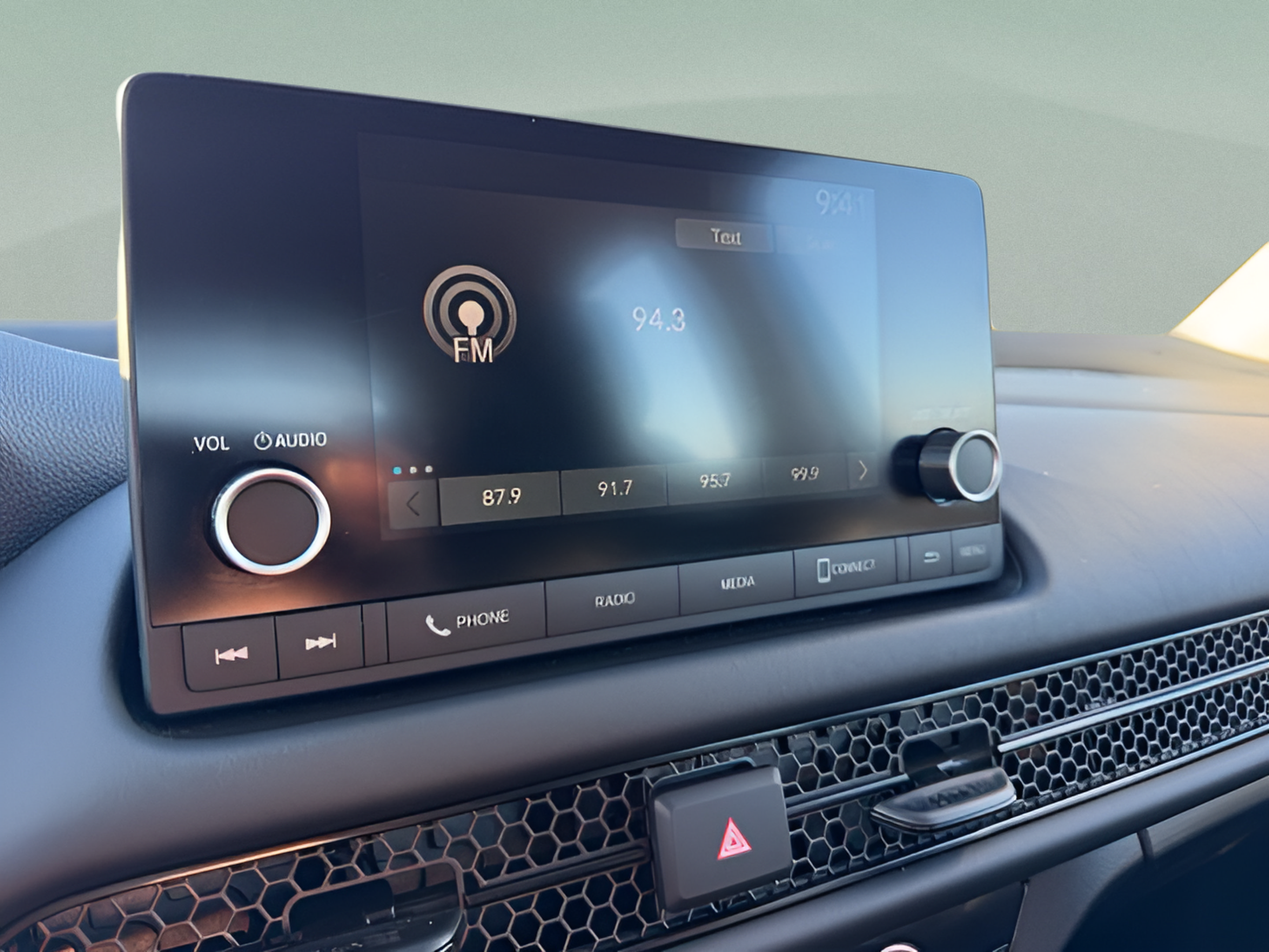 Certified 2025 Honda HR-V LX image 16