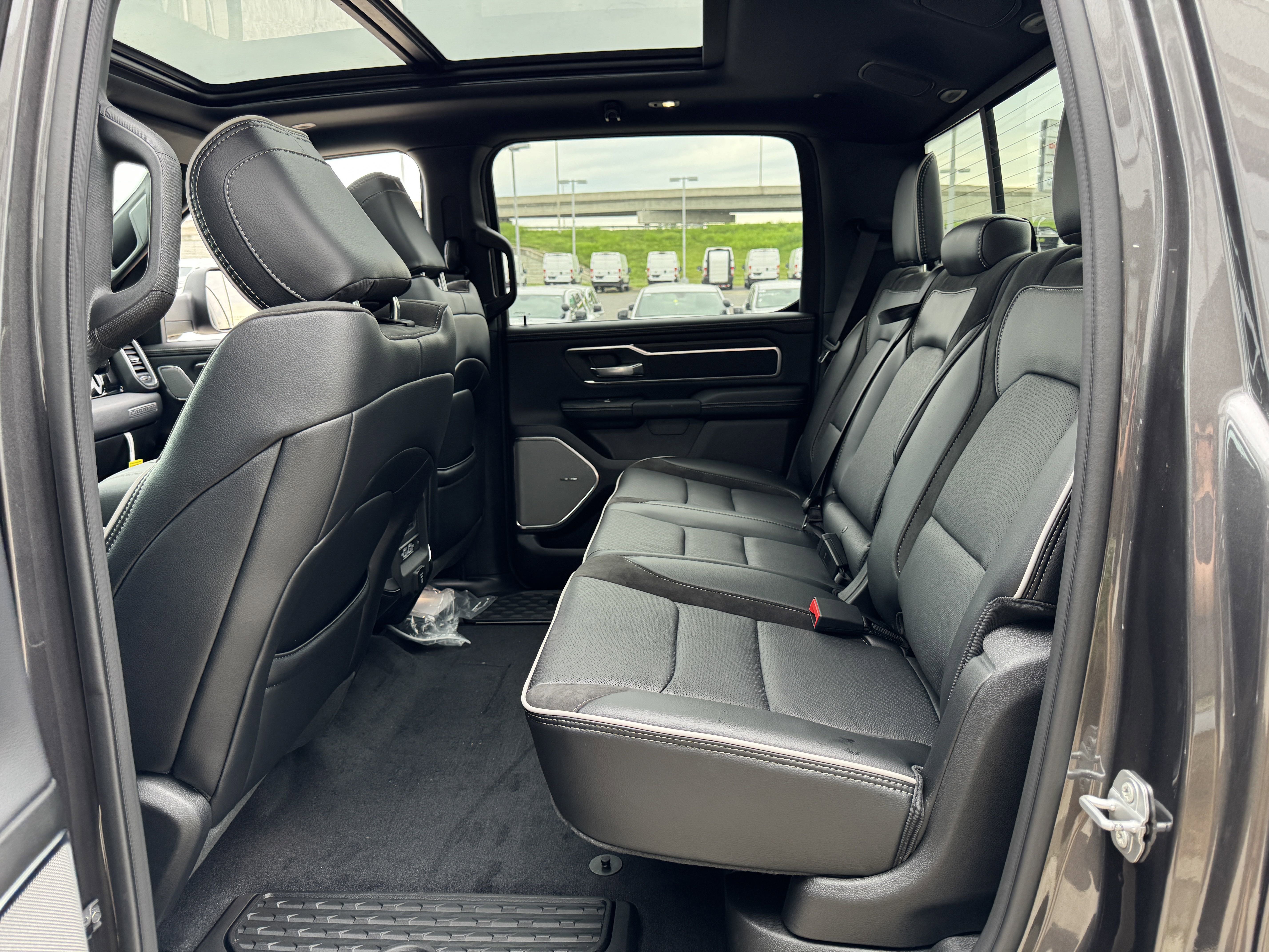 New 2026 RAM 1500 Laramie w/ Night Edition image 31